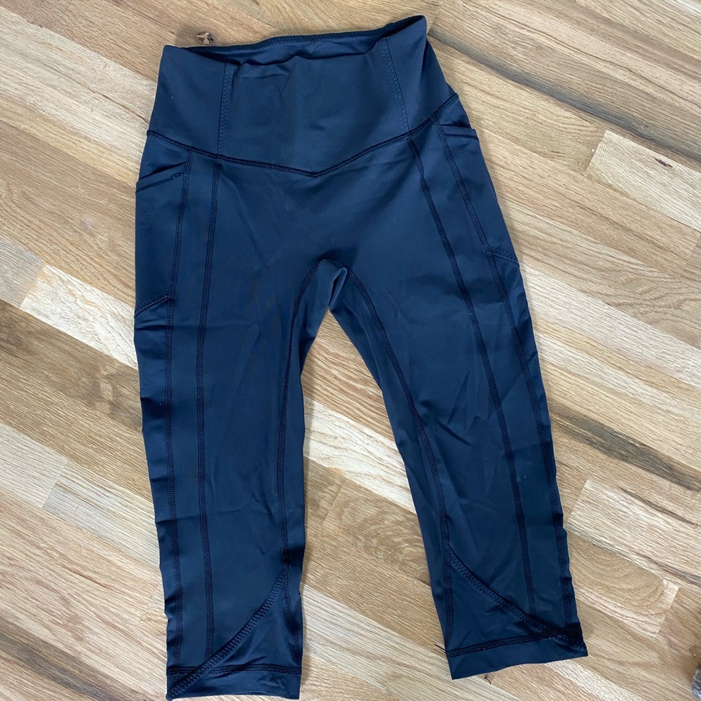 Lululemon cropped leggings